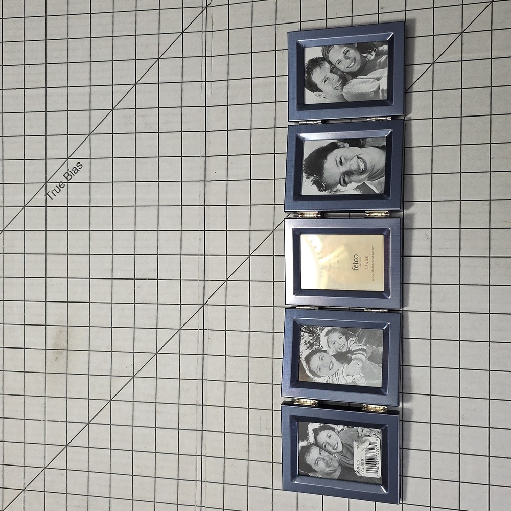 Fetco‎ Beacon Hill Multi-Photo Frame in Blue, No Box